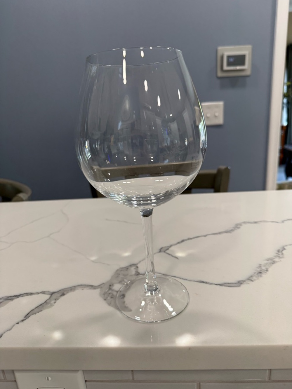 Large Balloon style wine glass